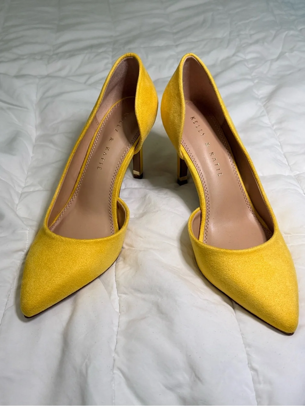 Kelly & Katie Yellow Pointed-Toe Suede Pumps with Mid Heel